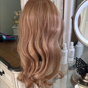 Elegant Wavy Blonde halo hair extensions 23”
